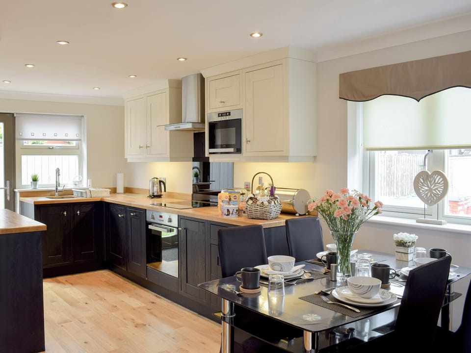 Kitchen/diner | Ingram Cottage, Bamburgh