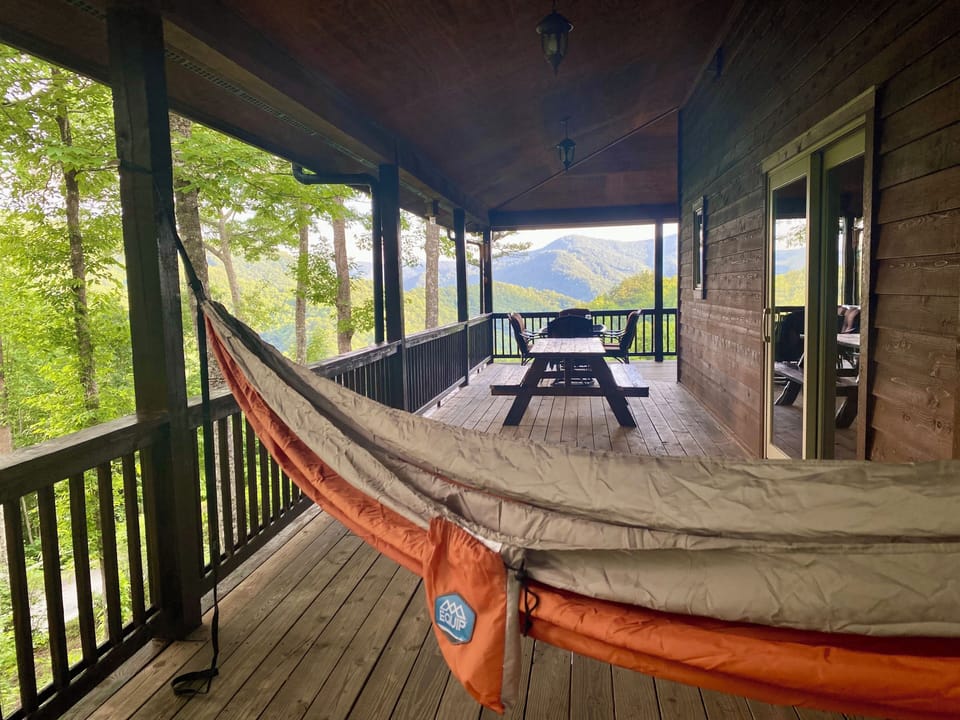 Enjoy meals, naps, or card games on the wraparound deck!