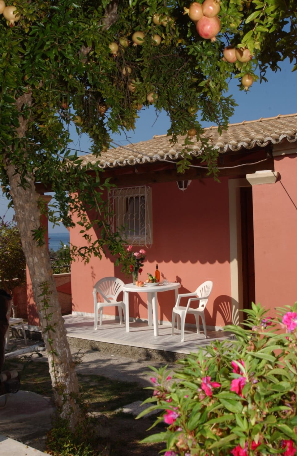 Amalia cottage 2 entrance