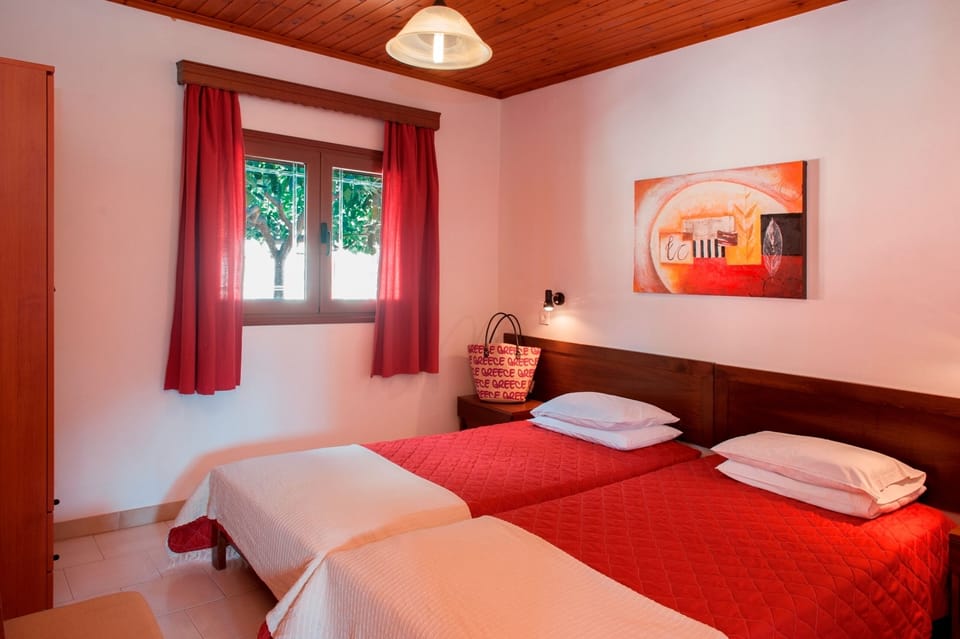 Twin bedroom