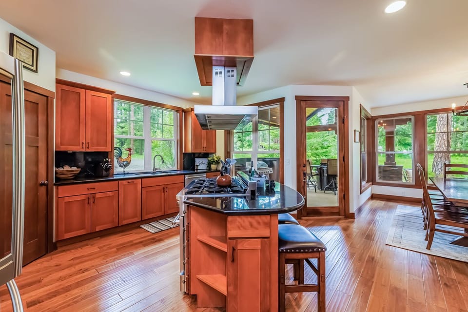Full equipped kitchen with premium appliances