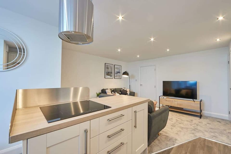 Beach Haven, Whitby - Host & Stay