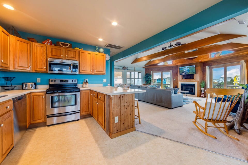 06-Surf-Or-Sound-Realty-951-Secret-Spot-Kitchen-02