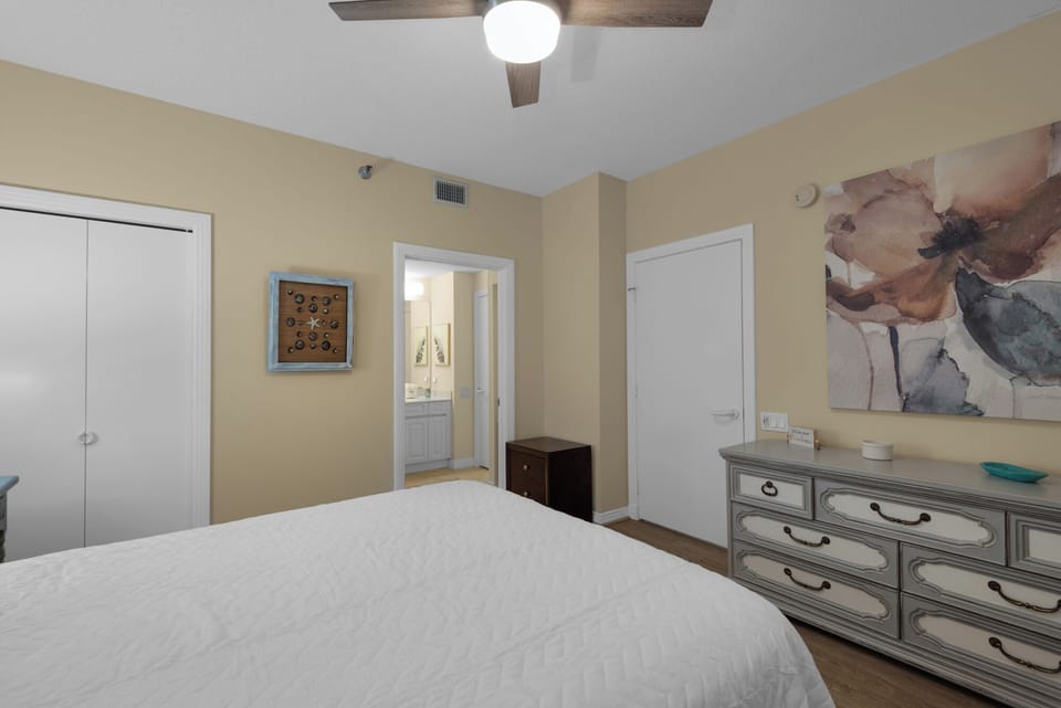 2nd bedroom with Queen size bed with full bathroom attached