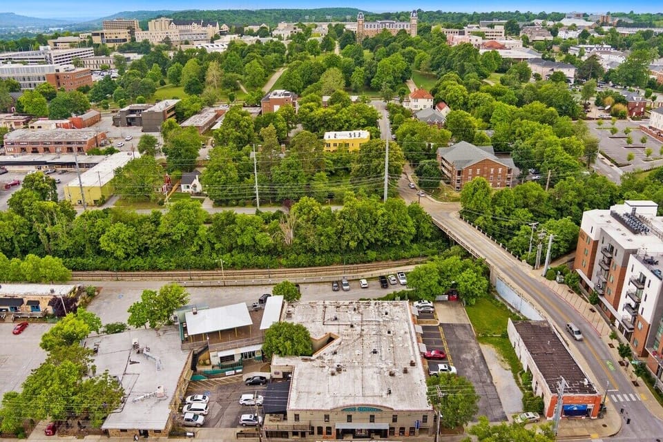 Located walking distance to the U of A Campus! See Old Main just west of our unit.