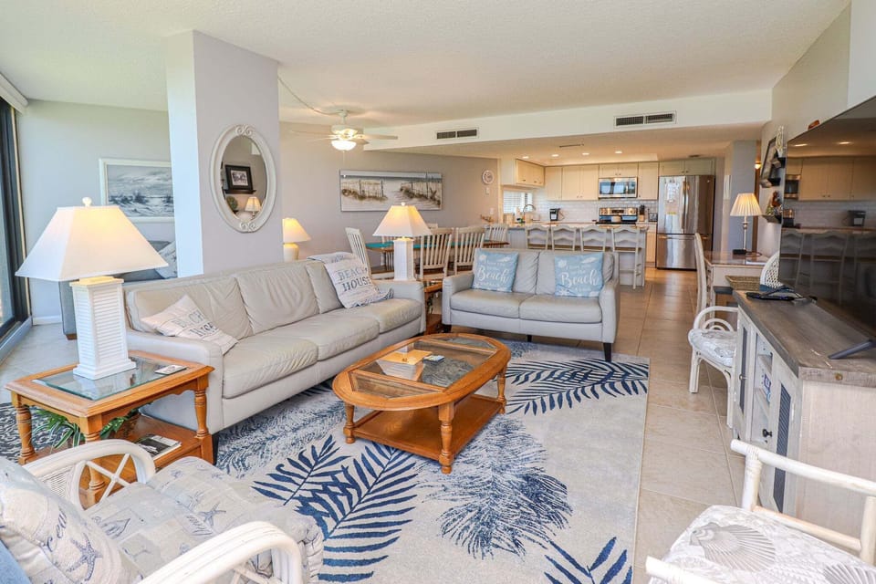 St. Augustine Beach Rentals Living Room