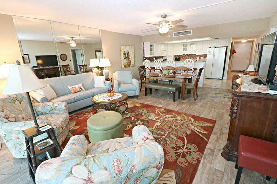 St. Augustine Ocean Front Rentals Living Room