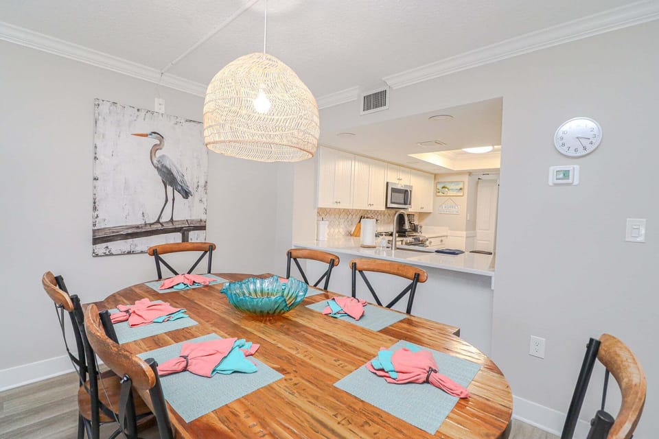 St. Augustine Beach Rentals Dining Room
