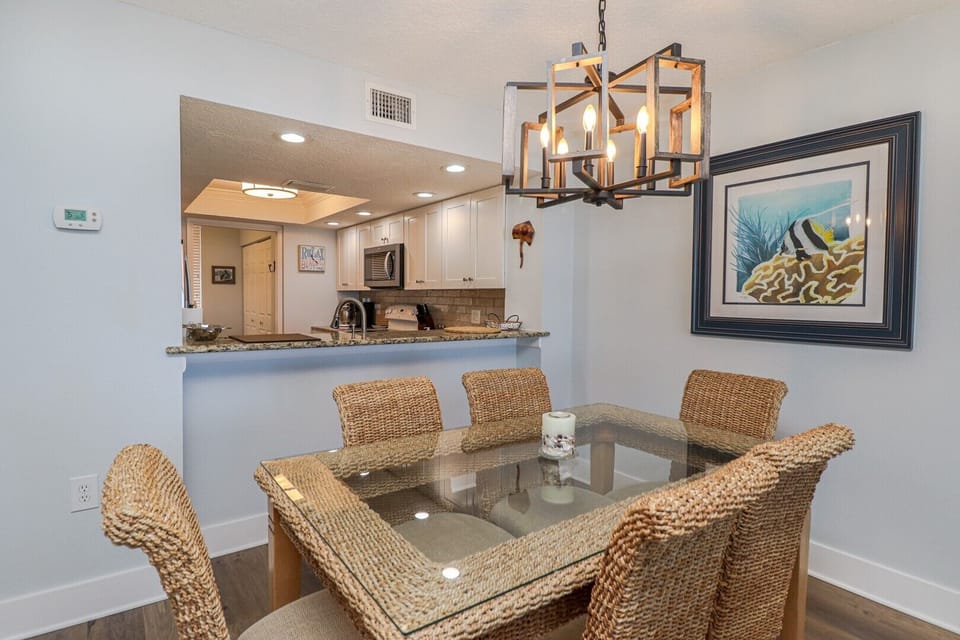 St. Augustine Beach Rentals Dining Room