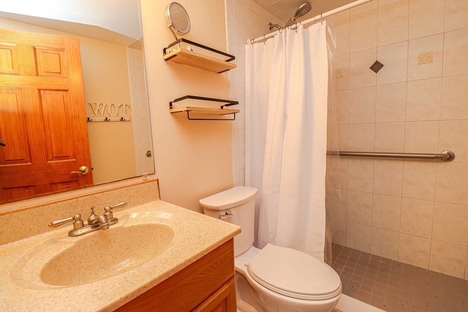 St. Augustine Beach Rentals Bathroom