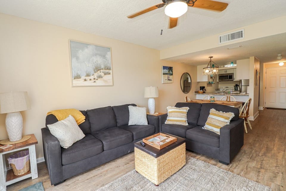 St. Augustine Beach Rentals Living Room