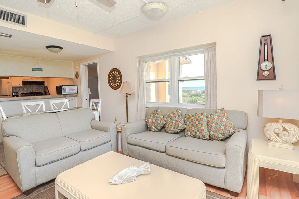 St. Augustine Beach Rentals Living Room