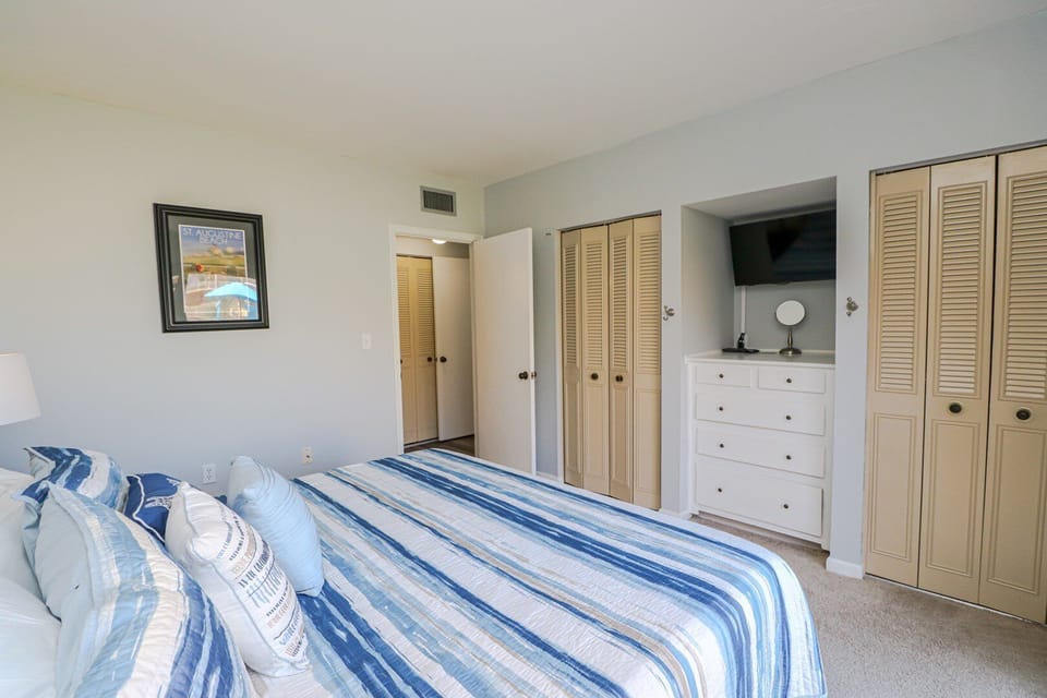 St. Augustine Beach Rentals Living Room
