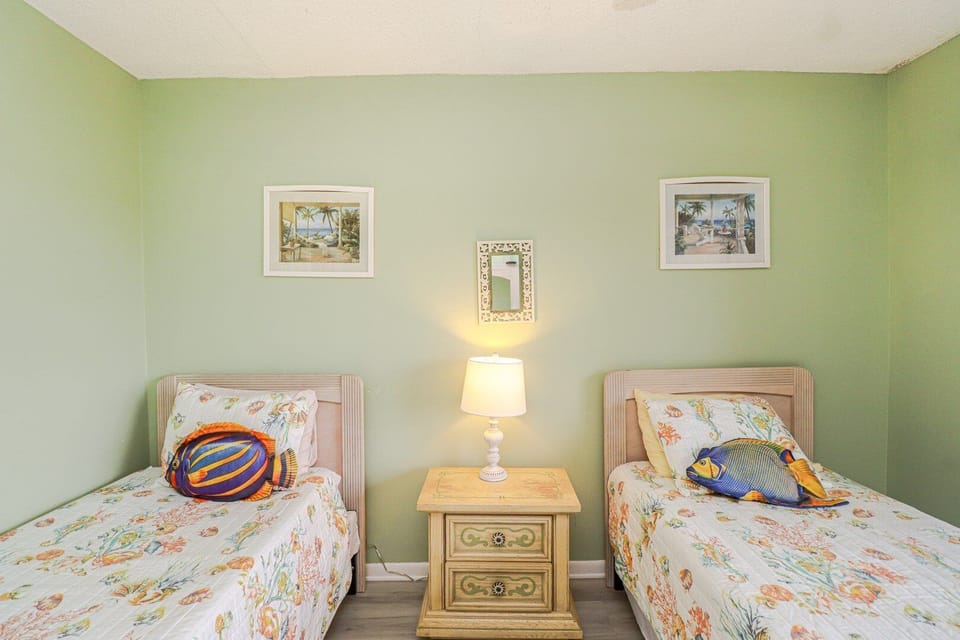 St. Augustine Beach Rentals Guest Bedroom