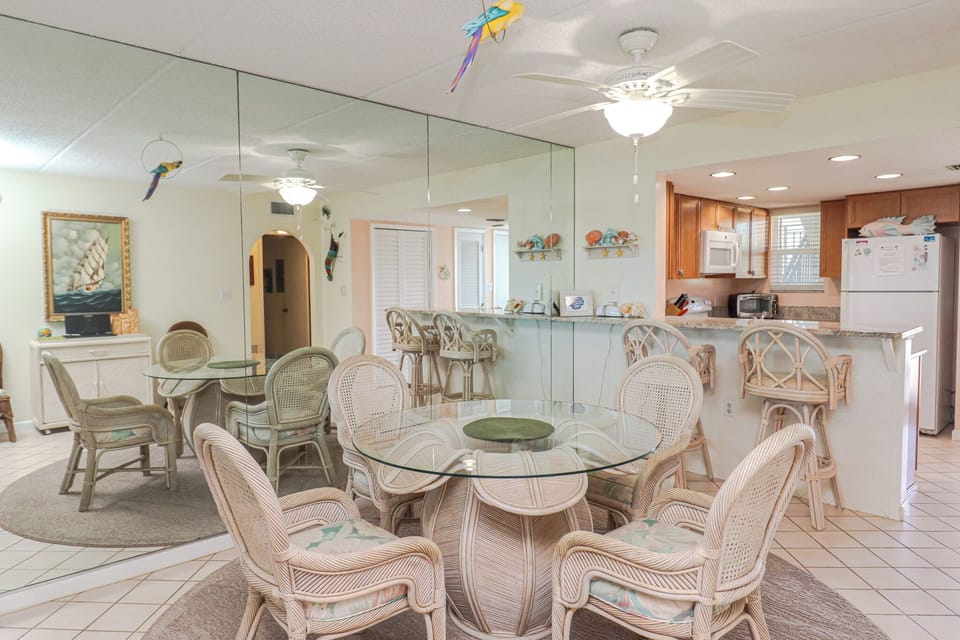 St. Augustine Ocean Front Rentals Dining Area