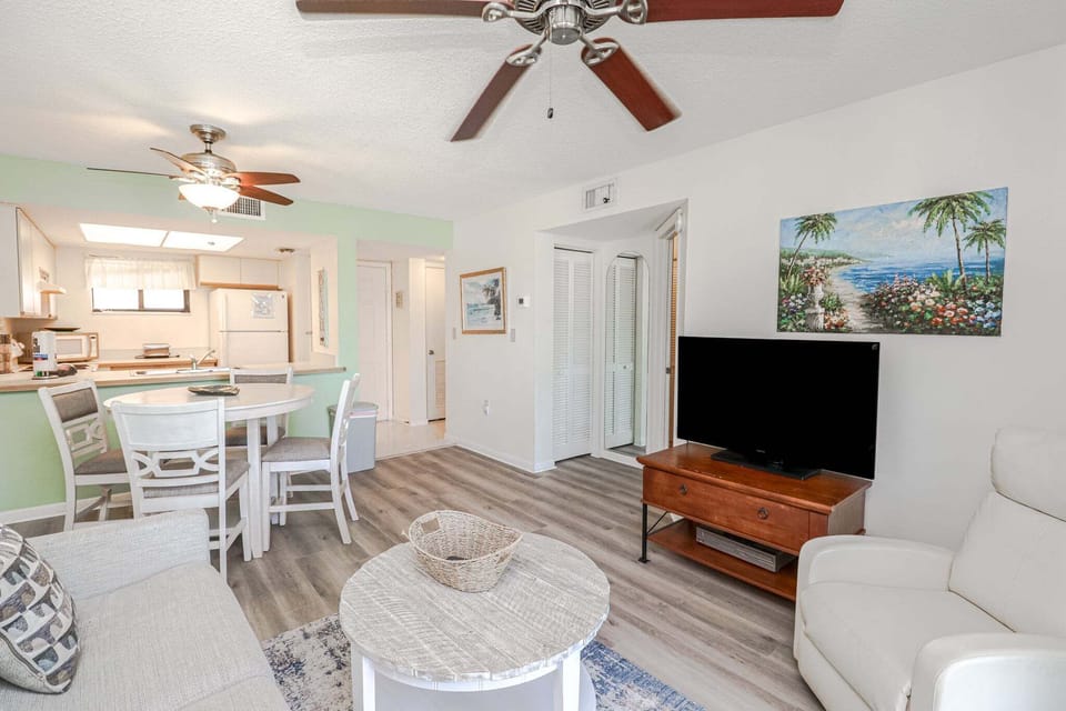 St. Augustine Beach Rentals Living Room