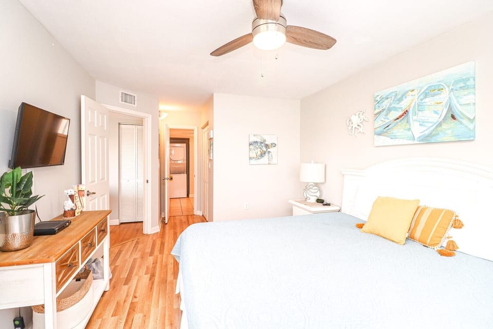 St. Augustine Beach Rentals Master Bedroom