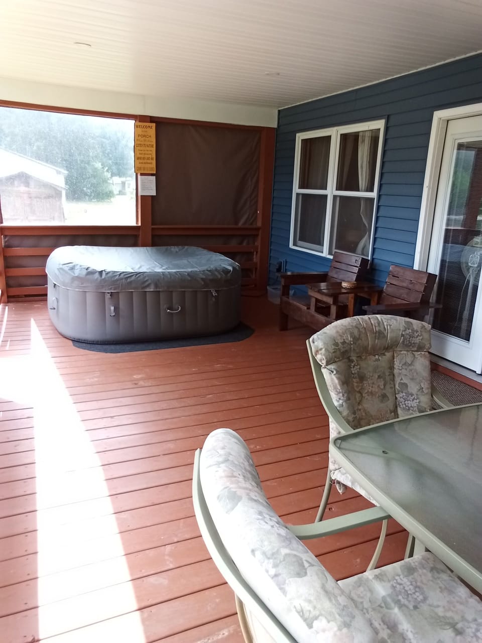 anyone under 18 must be supervised by an adult outdoor spa tub, terrace patio, outdoor, jetted tub, daytime