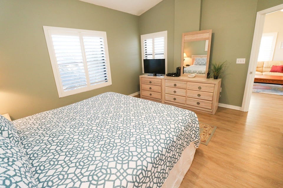 St. Augustine Beach Rentals Master Bedroom