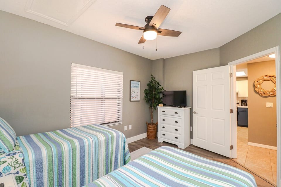 St. Augustine Beach Rentals Guest Bedroom