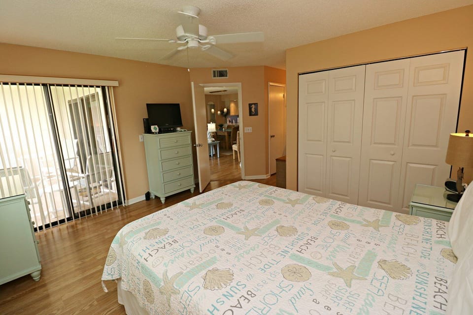 St. Augustine Beach Rentals Master Bedroom