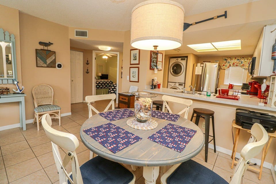 St. Augustine Beach Rentals Dining Room