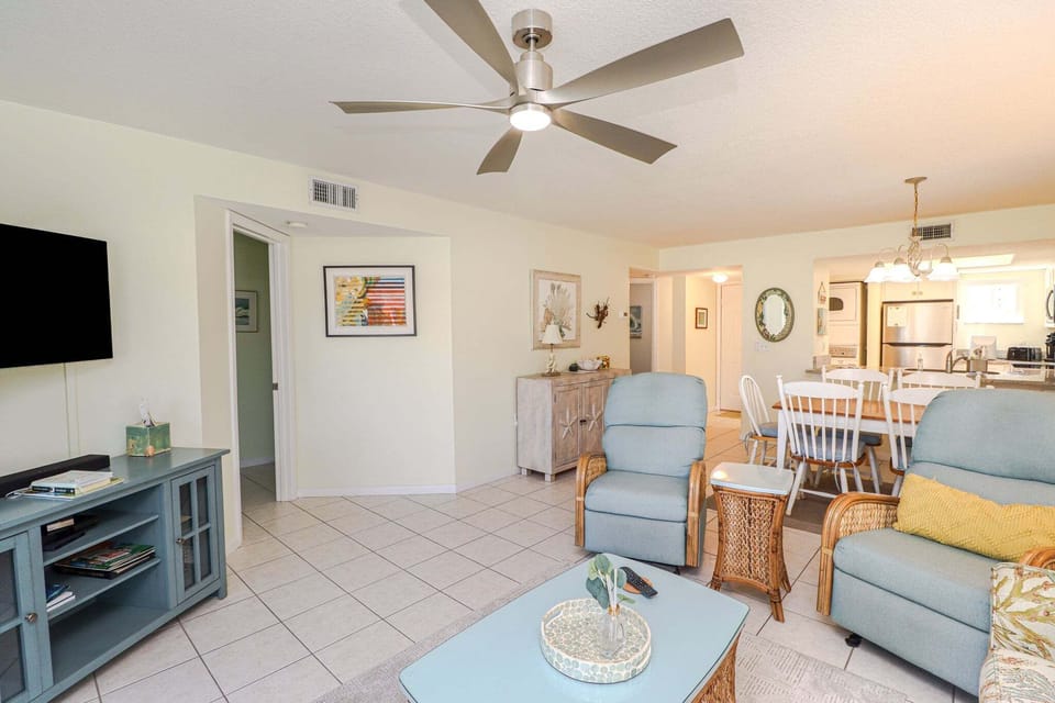 St. Augustine Beach Vacation Rentals Living Room