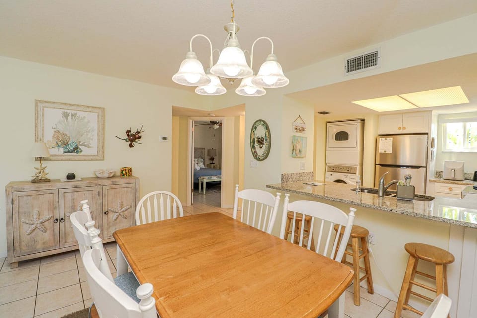 St. Augustine Beach Vacation Rentals Dining Room