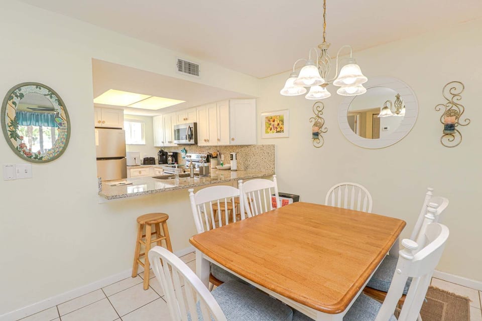 St. Augustine Beach Vacation Rentals Dining Room