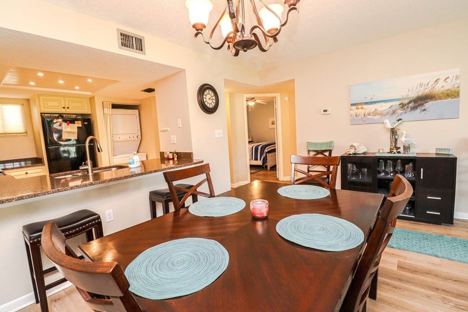 St. Augustine Beach Rentals Dining Room