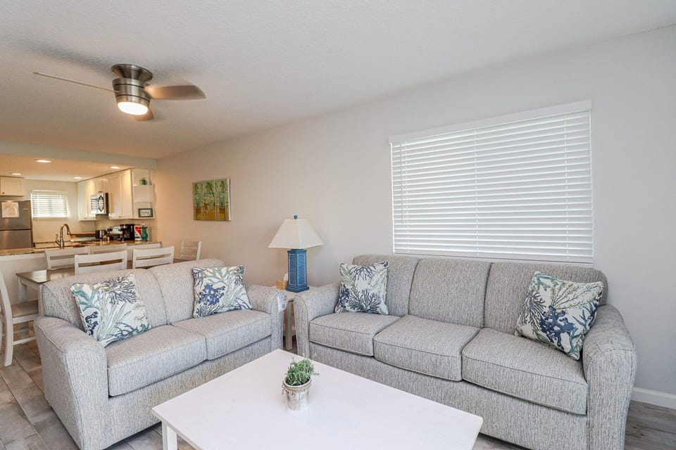 St. Augustine Beach Rentals Living Room