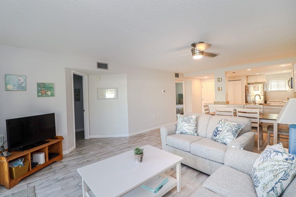 St. Augustine Beach Rentals Living Room