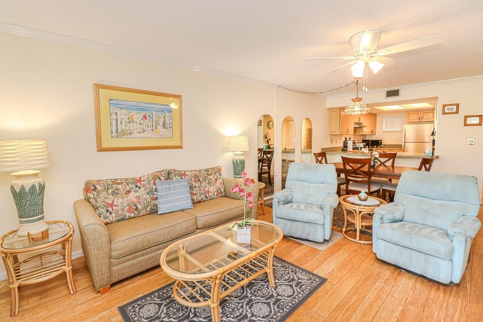St. Augustine Beach Rentals Living Room