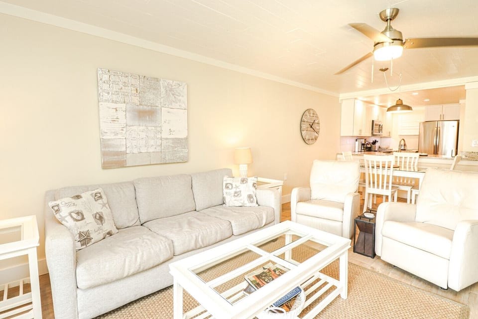 St. Augustine Beach Rentals Living Room