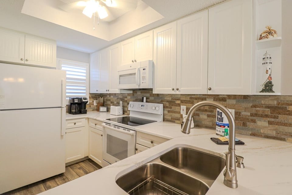 St. Augustine Beach Rentals Kitchen