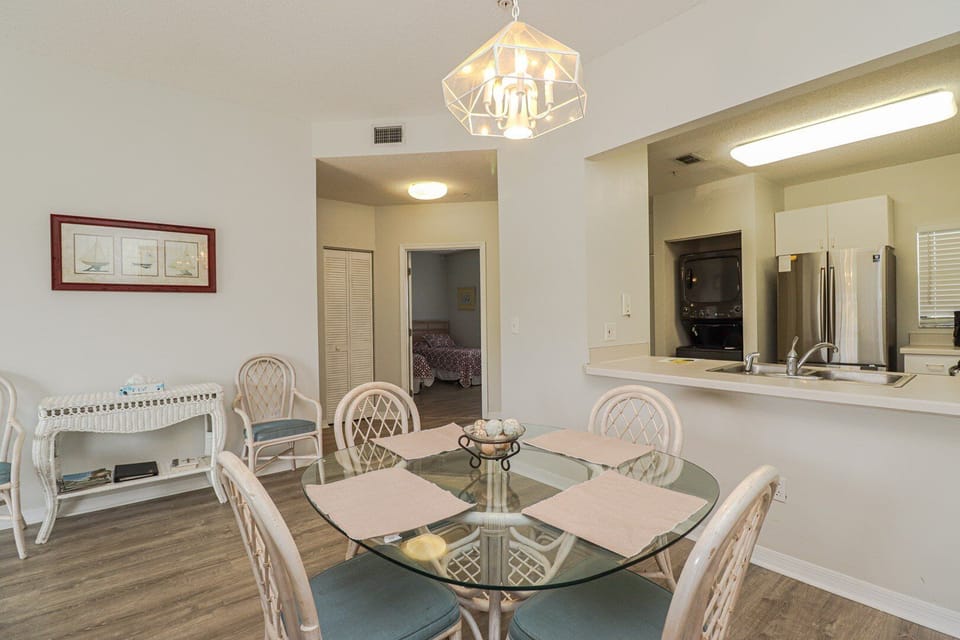 St. Augustine Beach Rentals Dining Room