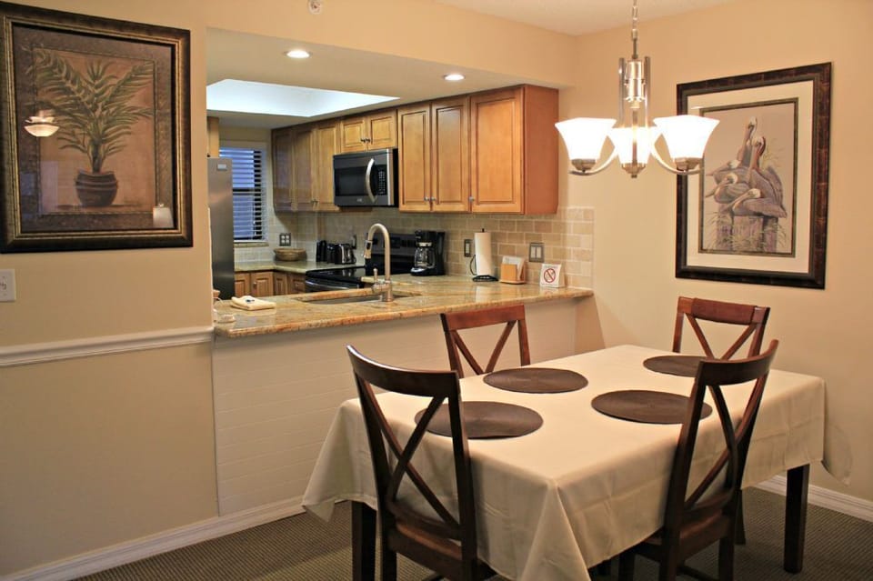 St. Augustine Beach Vacation Rentals Dining Room