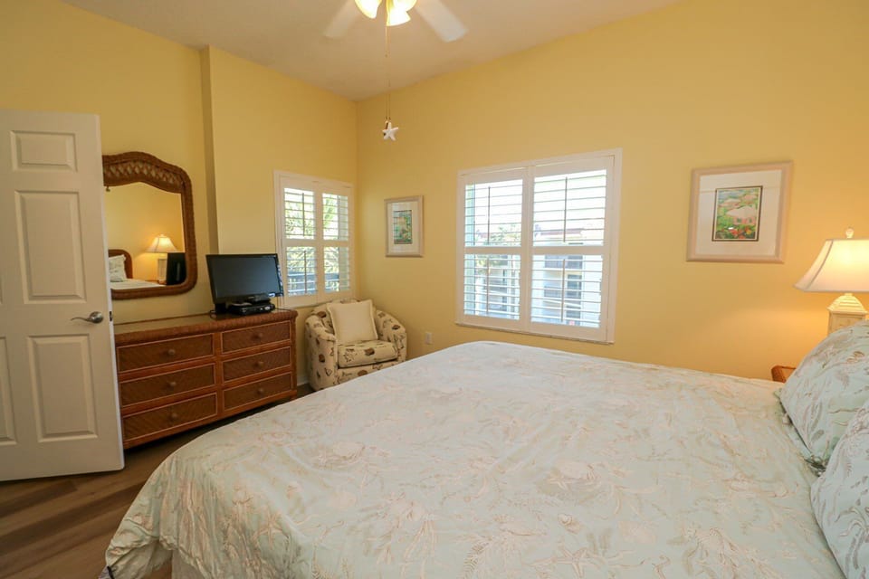 St. Augustine Beach Rentals Master Bedroom