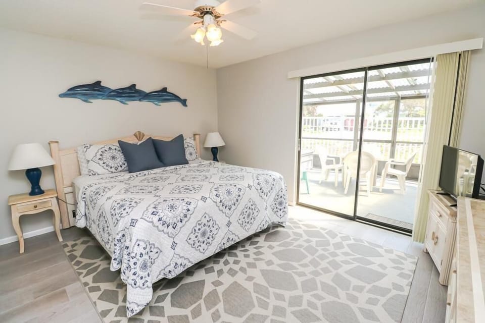 St. Augustine Beach Rentals Master Bedroom