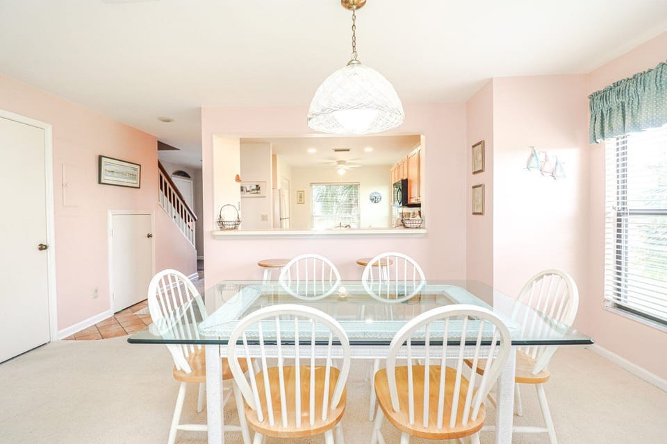 St. Augustine Beach Rentals Dining Room