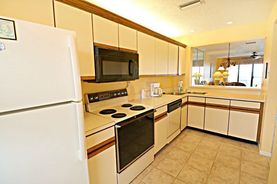 St Augustine Ocean Front Rentals Kitchen