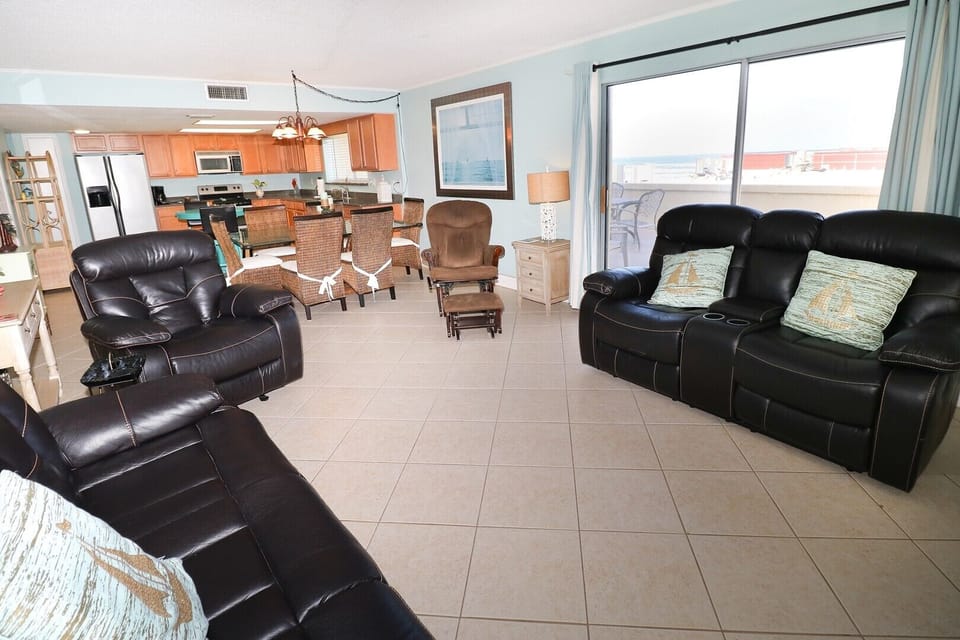 St. Augustine Ocean Front Rentals Living Room