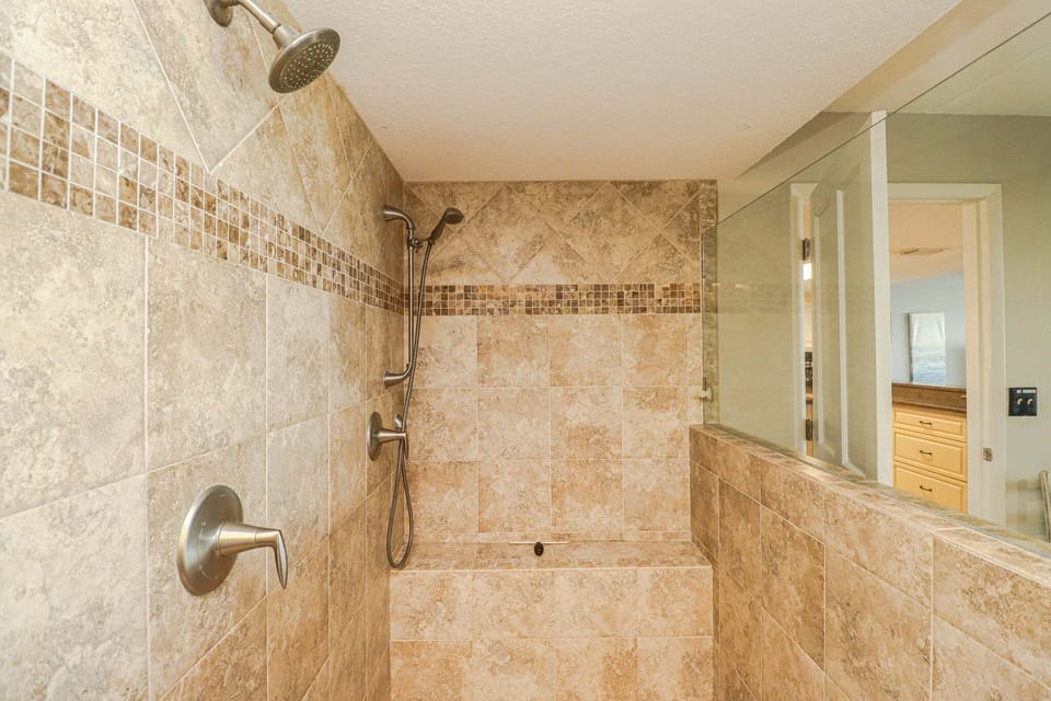 St. Augustine Beach Rentals Primary Bathroom