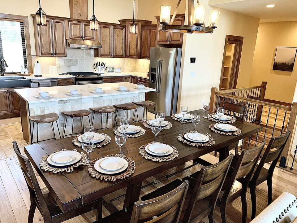 Extendable dining table that seats 10 and kitchen island that seats 5. 