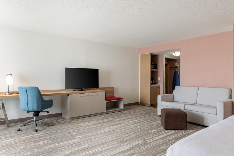 One King Bed Accessible | In-room safe, desk, laptop workspace, iron/ironing board