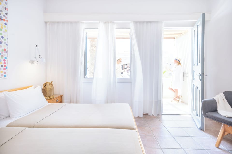 Standard Room | Premium bedding, in-room safe, desk, iron/ironing board (on request)