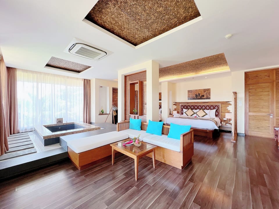 Aroma Triple | Living room | LCD TV