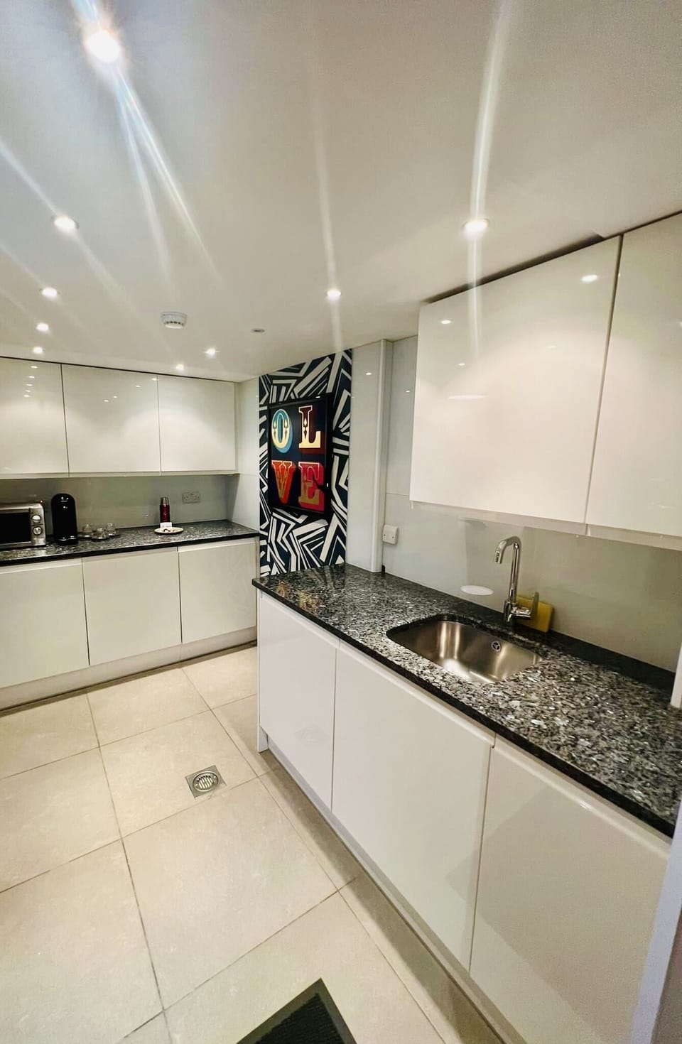 Superior Studio, Ensuite, Courtyard View | Laptop workspace, blackout drapes, iron/ironing board, free WiFi