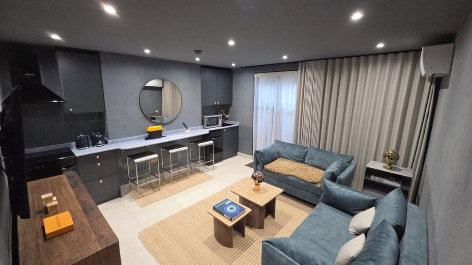 Mykonos | Living area | Netflix, streaming services