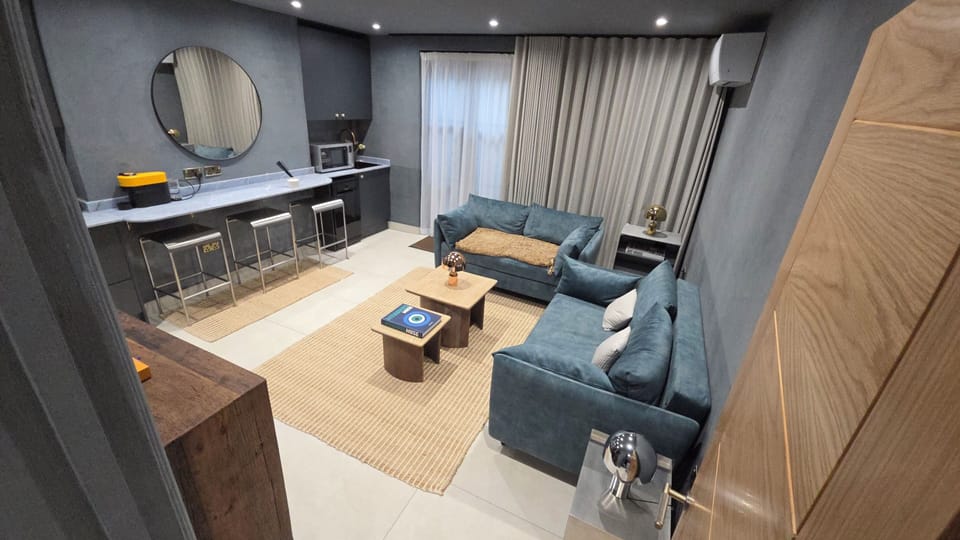 Mykonos | Living area | Netflix, streaming services